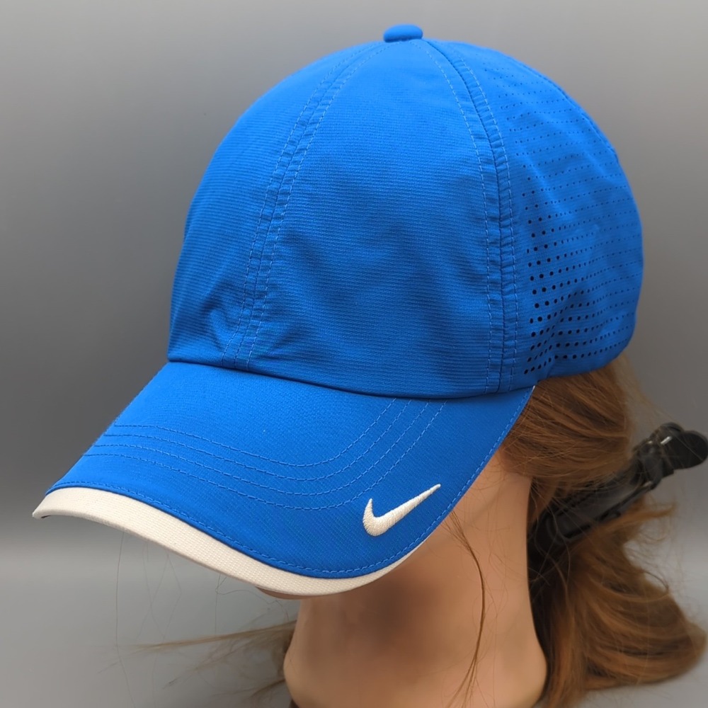 Nike Heritage86 Dri-Fit Golf Cap Hat OSFM Blue Perforated Strapback Adjustable